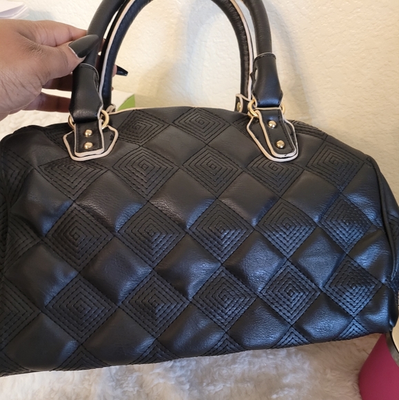 KK Quilted Handbag - Picture 2 of 7